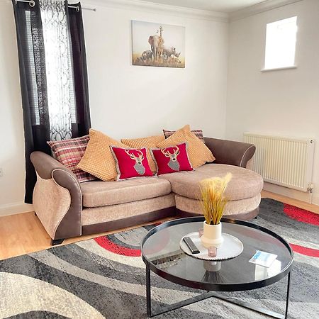 Eldridge Court Apartment Dagenham Buitenkant foto