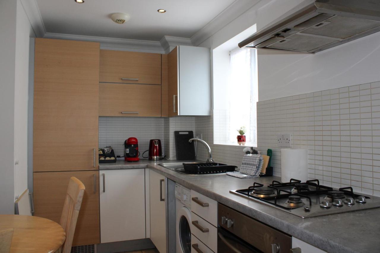 Eldridge Court Apartment Dagenham Buitenkant foto